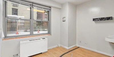 55 East 87th Street Unit 1G — Sale in New York, NY, photo 7 of 8