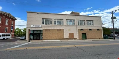 Woodstock Square Mall — Sale in Woodstock, IL, photo 2 of 8
