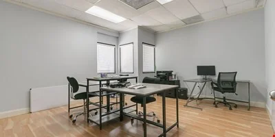 Palm Harbor Office Building (EXECUTIVE OFFICE -… — Sale in Palm Harbor, FL, photo 8 of 8