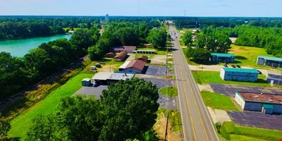 Commercial 6000 Square Feet Hope Arkansas — Sale in Hope, AR, photo 4 of 8