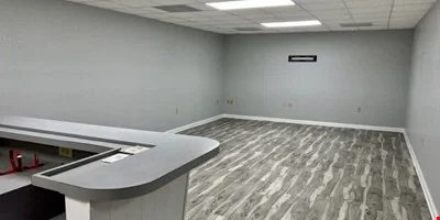 OWNER FINANCING AVAILABLE - Office/Warehouse Facility — Sale in Houma, LA, photo 5 of 8