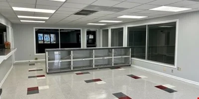 OWNER FINANCING AVAILABLE - Office/Warehouse Facility — Sale in Houma, LA, photo 6 of 8
