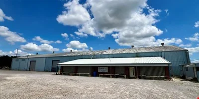 25K SF INDUSTRIAL FACILITY IN FRANKLIN NEAR US90 — Sale in Franklin, LA, photo 1 of 8
