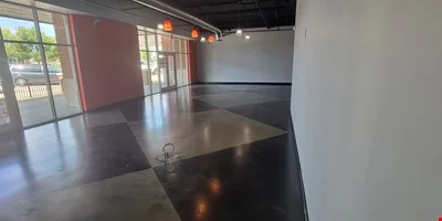 Downtown Tuscaloosa Retail Opportunity — Sale in Tuscaloosa, AL, photo 2 of 8