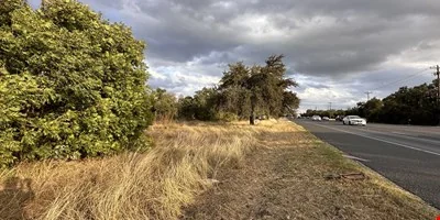 Large Lot in the heart of Georgetown, TX. — Sale in Georgetown, TX, photo 4 of 8