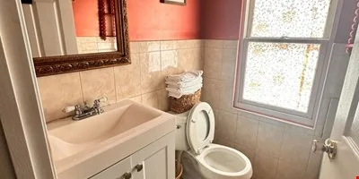 1658 33rd St NW, Washington, DC 20007 — Sale in Washington, DC, photo 6 of 8