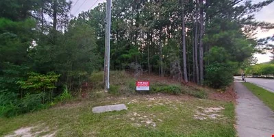810 W Chatham St — Sale in Cary, NC, photo 4 of 8
