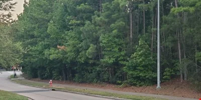 810 W Chatham St — Sale in Cary, NC, photo 6 of 8