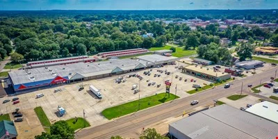 Shopping Center Hope Arkansas — Sale in Hope, AR, photo 2 of 8
