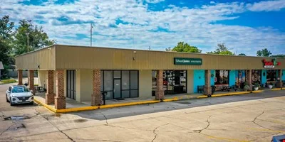 Shopping Center Hope Arkansas — Sale in Hope, AR, photo 3 of 8