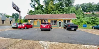 Leased **INVESTMENT OPPORTUNITY** on Brainerd — Sale in Chattanooga, TN, photo 1 of 7