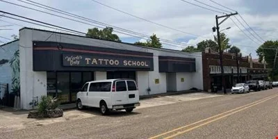 CBD Mixed-Use Retail/Office/Warehouse — Sale in Shreveport, LA, photo 2 of 4
