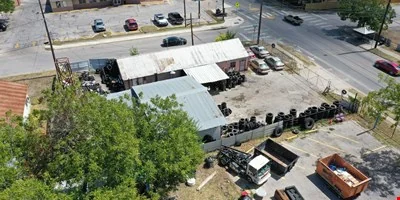 Commercial Corner Lot Property in East Austin — Sale in Austin, TX, photo 4 of 7
