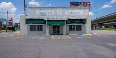 234 San Pedro Ave, San Antonio, TX — Sale in San Antonio, TX, photo 1 of 8
