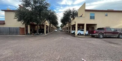 Calton Heights Condominium — Sale in Laredo, TX, photo 1 of 8