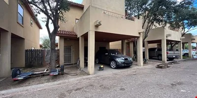 Calton Heights Condominium — Sale in Laredo, TX, photo 4 of 8