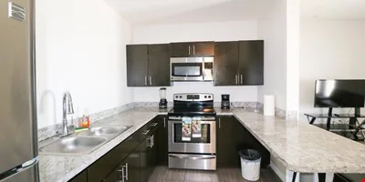 Ciros Tower — Sale in Laredo, TX, photo 8 of 8