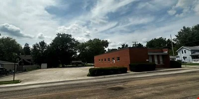 130 Gates Elburn IL — Sale in Elburn, IL, photo 2 of 5