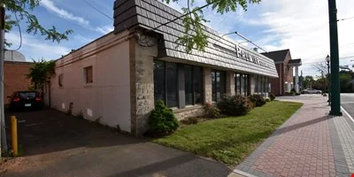 Location Location Location Prime Downtown Newington… — Sale in Newington, CT, photo 6 of 8