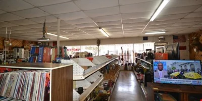 Freestanding Retail Building in Downtown Lubbock — Sale in Lubbock, TX, photo 6 of 8