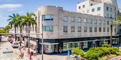 420 Lincoln Road — Lease in Miami Beach, FL, photo 2 of 8