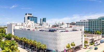 420 Lincoln Road — Lease in Miami Beach, FL, photo 3 of 8
