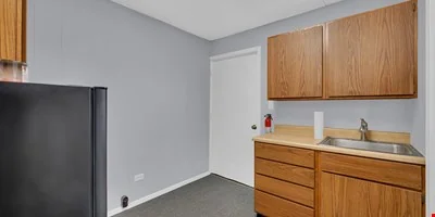 3S340 Rockwell St, Warrenville, IL 60555 — Lease in Warrenville, IL, photo 2 of 8