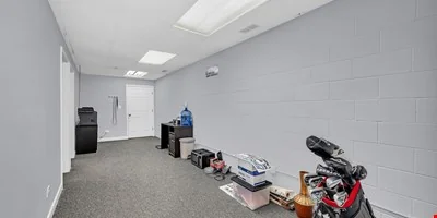 3S340 Rockwell St, Warrenville, IL 60555 — Lease in Warrenville, IL, photo 7 of 8