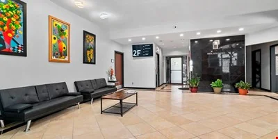 31 W Downer Pl, Suite 205, Aurora, IL 60506 — Lease in Aurora, IL, photo 2 of 8