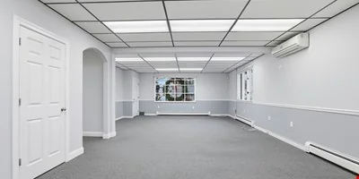 Well Located Commercial Suite for Lease in Methuen, MA — Lease in Methuen, MA, photo 2 of 8