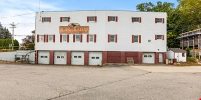 High Traffic Four Garage Bays in Portsmouth, NH — Lease in Portsmouth, NH, photo 3 of 8