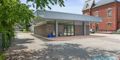 Stand-alone Retail, Office or Restaurant Space for… — Lease in Merrimac, MA, photo 6 of 8