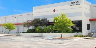 Center of Commerce 907 - SUBLEASE OPPORTUNITY