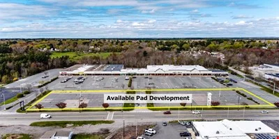 West Bridgewater Plaza | RETAIL & PAD SITE OPPORTUNITY — Lease in Brockton, MA, photo 3 of 8