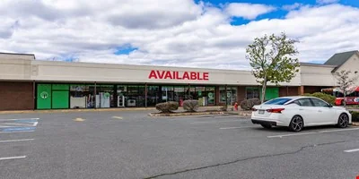 West Bridgewater Plaza | RETAIL & PAD SITE OPPORTUNITY — Lease in Brockton, MA, photo 8 of 8
