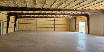 4102 FM 517 — Lease in Alvin, TX, photo 2 of 7