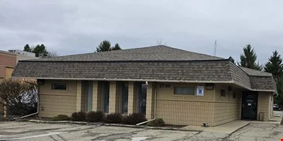 2739 E Grand River — Lease in Howell, MI, photo 2 of 7