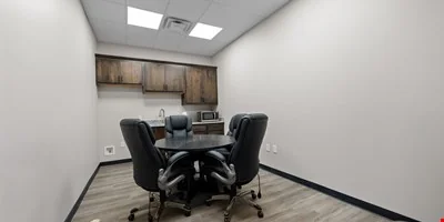 1170 Dunlop Ln. — Lease in Clarksville, TN, photo 5 of 8