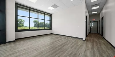 1170 Dunlop Ln. — Lease in Clarksville, TN, photo 3 of 8