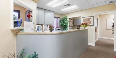 1751 66TH ST N ST PETERSBURG, FL 33710 — Lease in St. Petersburg, FL, photo 2 of 7