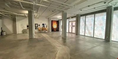 Prime Retail Opportunity — Lease in Miami Beach, FL, photo 4 of 8