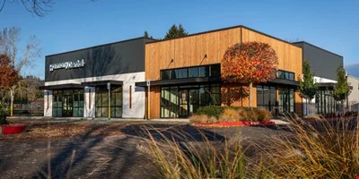 The Crossing — Lease in Washougal, WA, photo 2 of 8