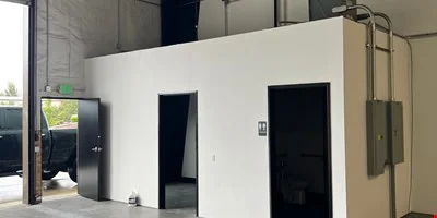 Frontier Electric Building — Lease in Vancouver, WA, photo 2 of 8