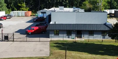 11801 Grand River — Lease in Brighton, MI, photo 1 of 7