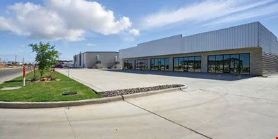 6703 Milwaukee — Lease in Lubbock, TX, photo 2 of 8