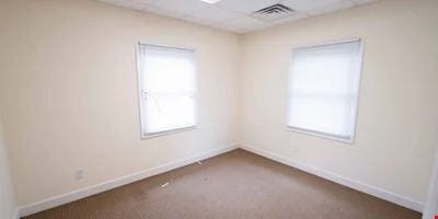 Two 2nd-Floor Office Suites Near RTP | Bldg 100, Durham — Lease in Durham, NC, photo 5 of 8