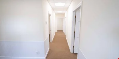 Two 2nd-Floor Office Suites Near RTP | Bldg 100, Durham — Lease in Durham, NC, photo 4 of 8