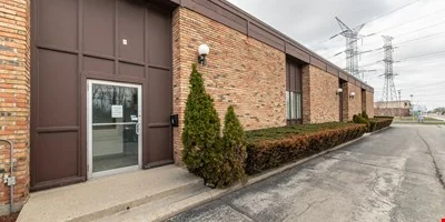 110 South River Road — Lease in Des Plaines, IL, photo 3 of 8