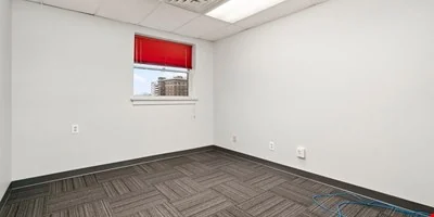 31 W Downer Pl, Aurora, IL 60506 — Lease in Aurora, IL, photo 5 of 7