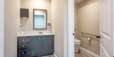 1017 S Riverside Dr Clarksville, TN 37040 — Lease in Clarksville, TN, photo 5 of 8